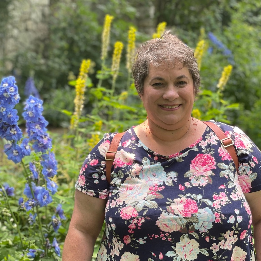 Meet your Posher, Regina